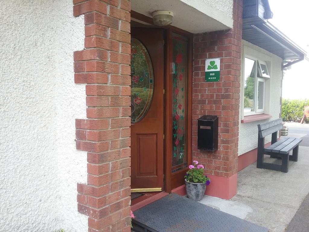 Rocksberry Bed & Breakfast Каслбар Экстерьер фото