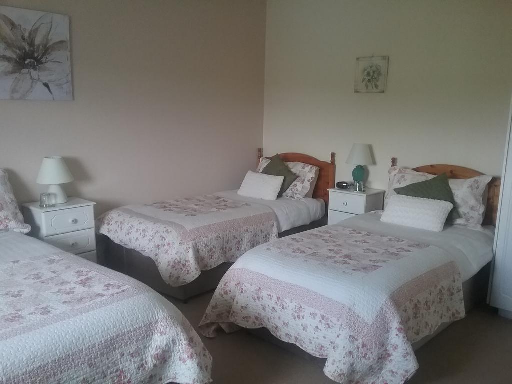 Rocksberry Bed & Breakfast Каслбар Экстерьер фото