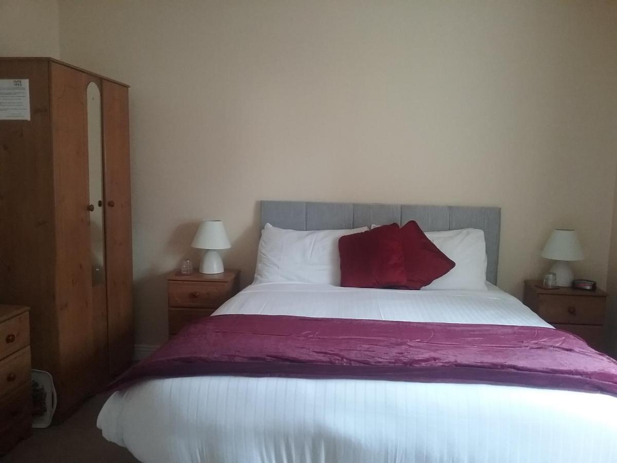 Rocksberry Bed & Breakfast Каслбар Экстерьер фото